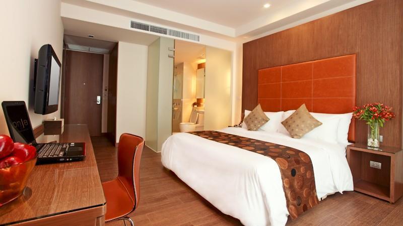 On 8 Sukhumvit Nana Bangkok By Compass Hospitality Otel Oda fotoğraf